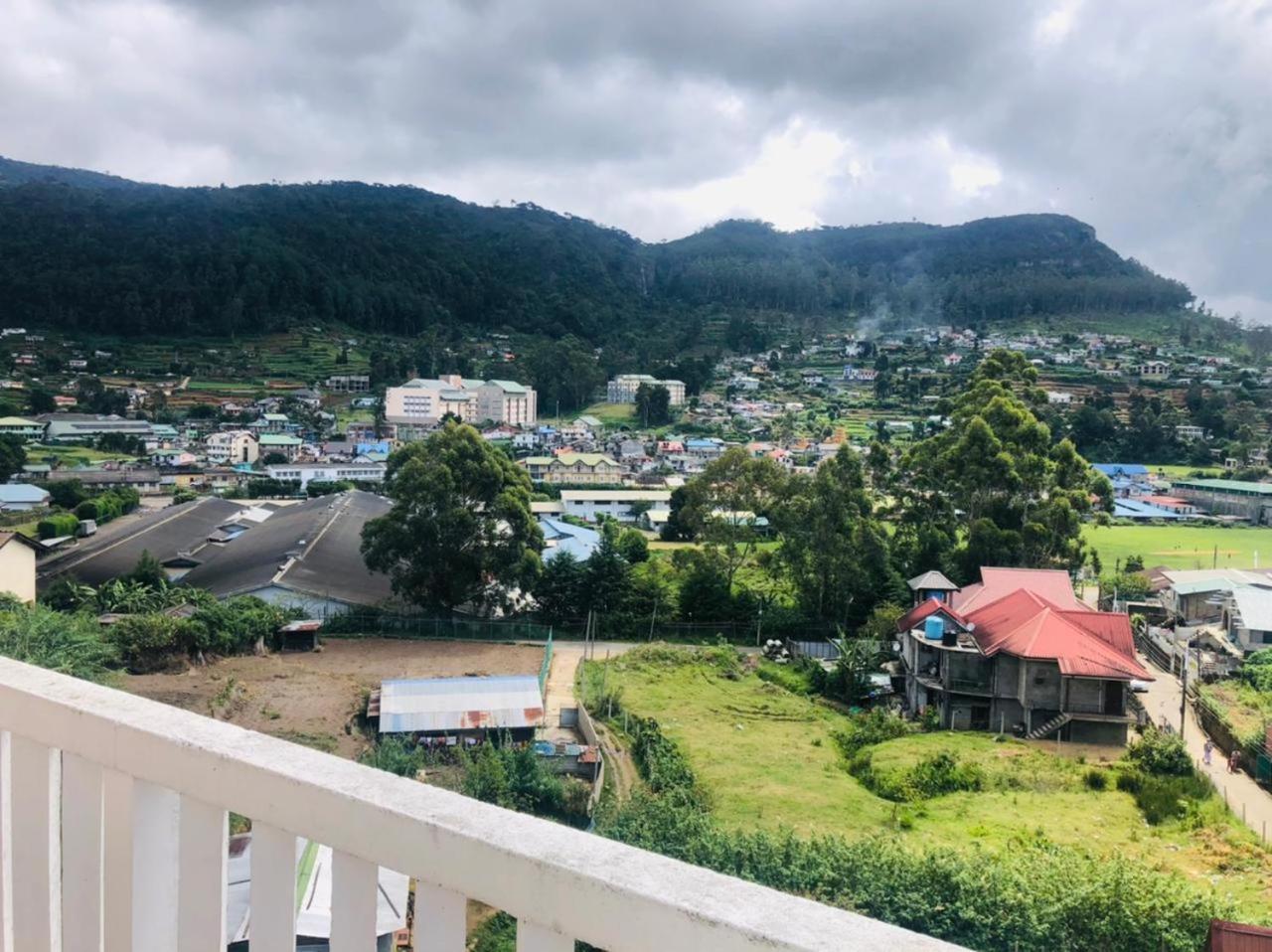 Hikers Inn 努沃勒埃利耶 外观 照片