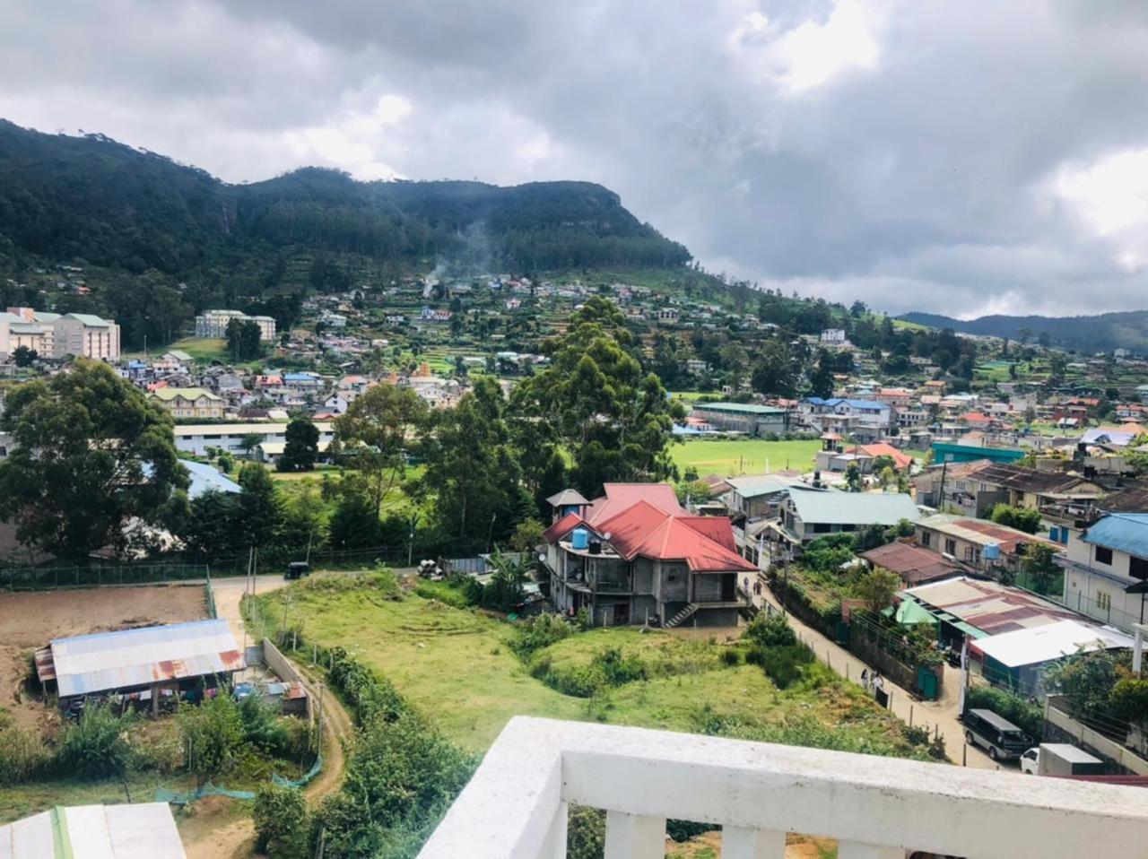 Hikers Inn 努沃勒埃利耶 外观 照片