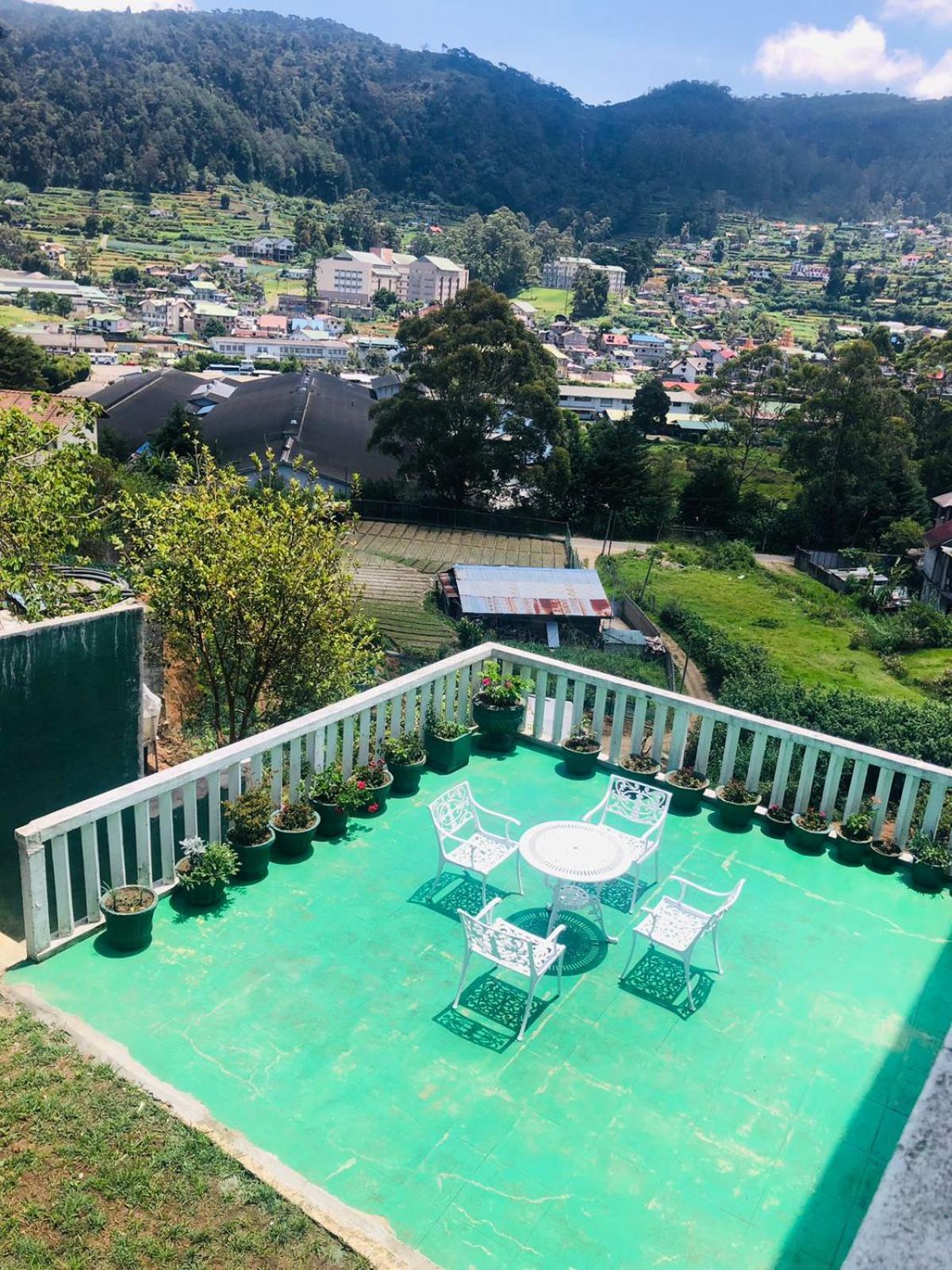 Hikers Inn 努沃勒埃利耶 外观 照片